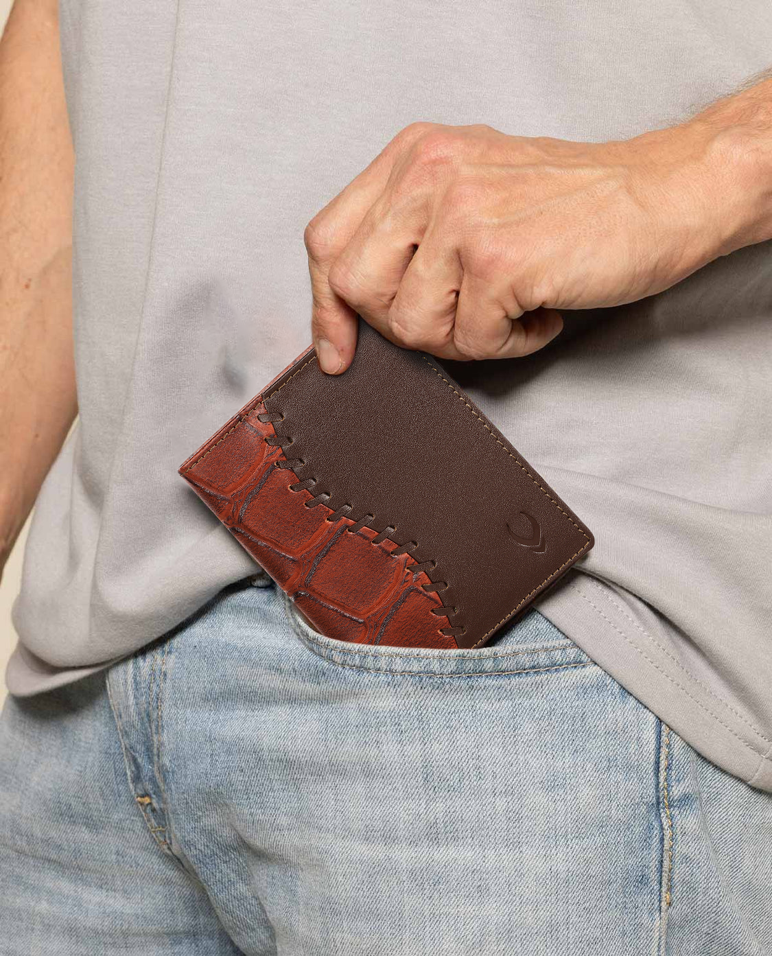 BOSHEK Tan Brown Passport Style Leather Wallet FW242