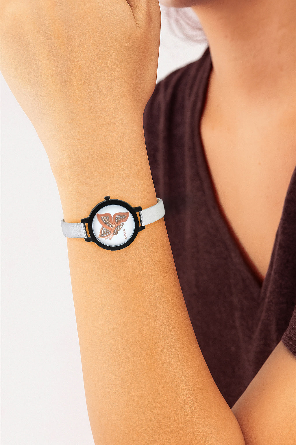Omax White Butterfly Designed Dial with Foil printed Silver Genuine Leather Strap Watch for Girls and Women LS317