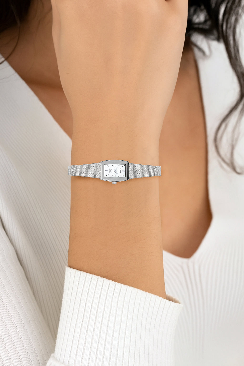OMAX WOMEN'S WATCH LS168