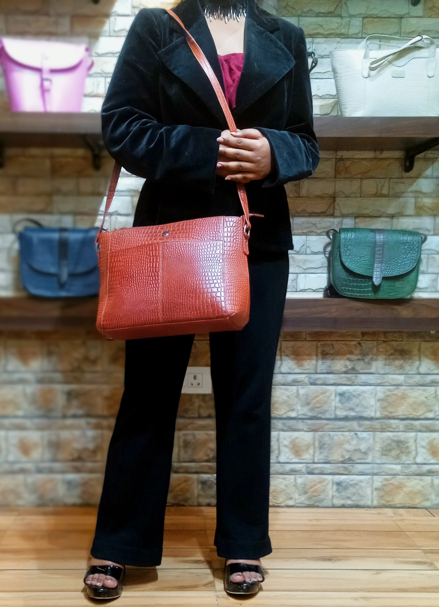 Omax Tan Genuine Leather Croco Stylish Shoulder, Laptop Handbag for Women LTHRL3