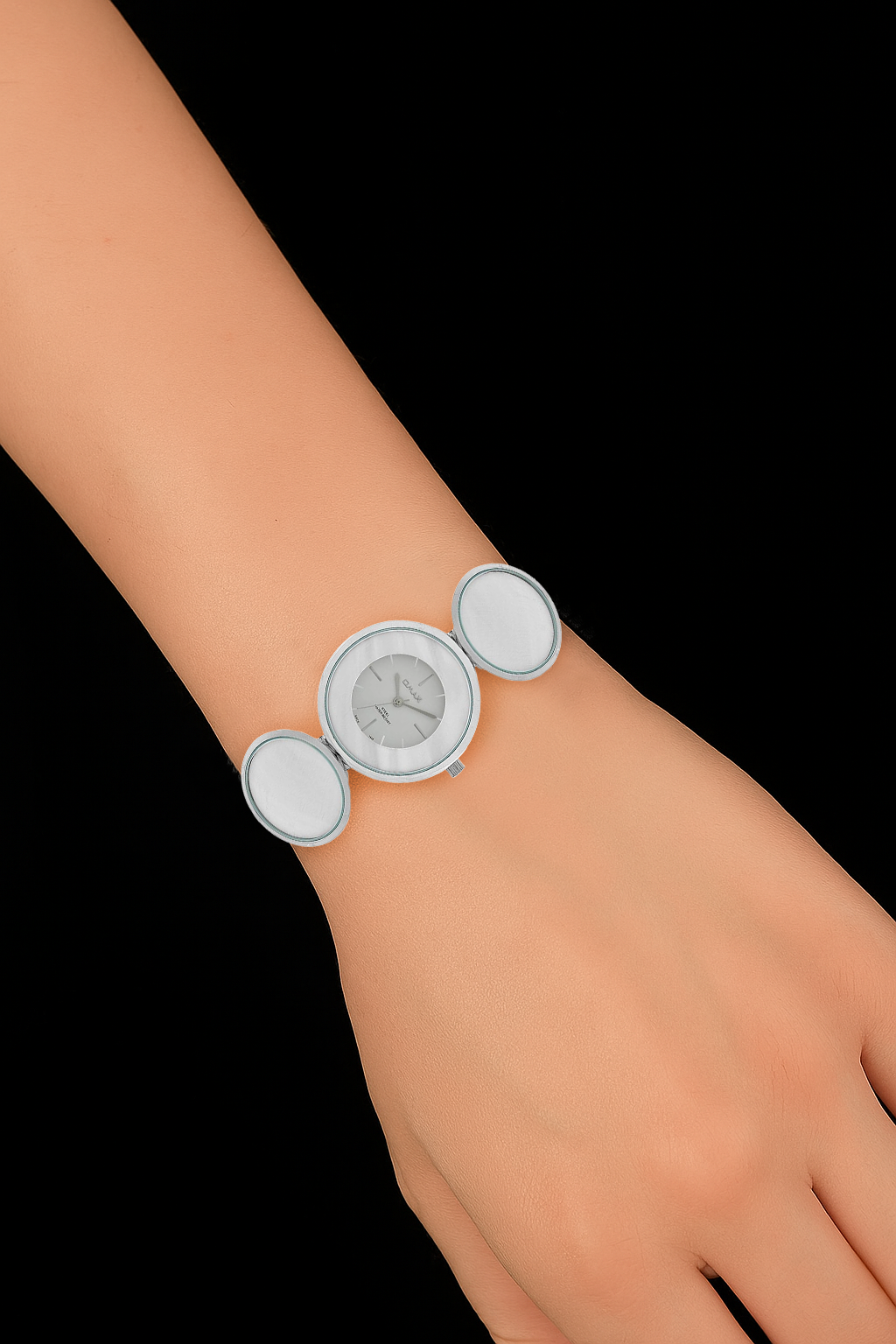 OMAX Silver Dial Silver Stainless Steel Strap Unique Design Elegant and Timeless Watch for Women-SS279